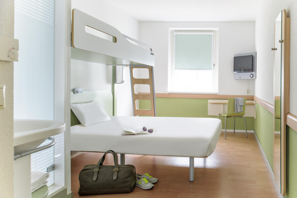 Ibis Budget Geneve Petit-Lancy Екстериор снимка